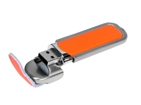 USB 2.0- флешка на 32 Гб с массивным классическим корпусом